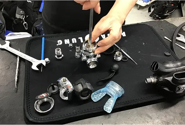 器材メーカーで作業実施