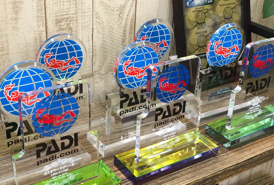 PADI全国最優秀店に選ばれゴールドカード発行