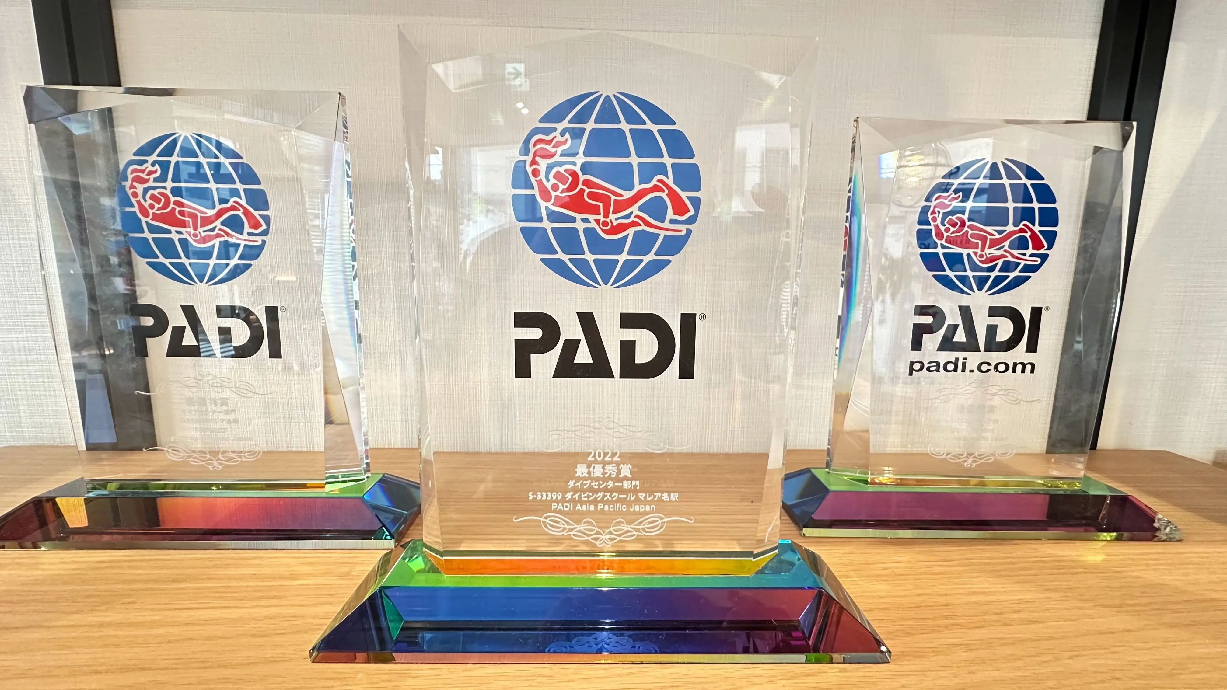 ダイビングスクール マレアはPADIから22年連続受賞