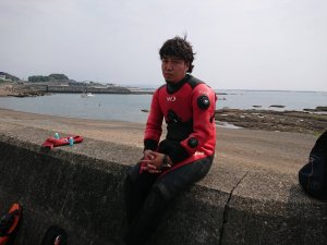 18059